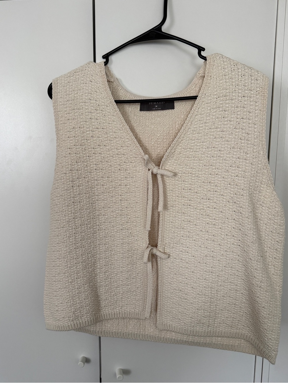 Primark Cream Textured Tie-Front Knit Vest